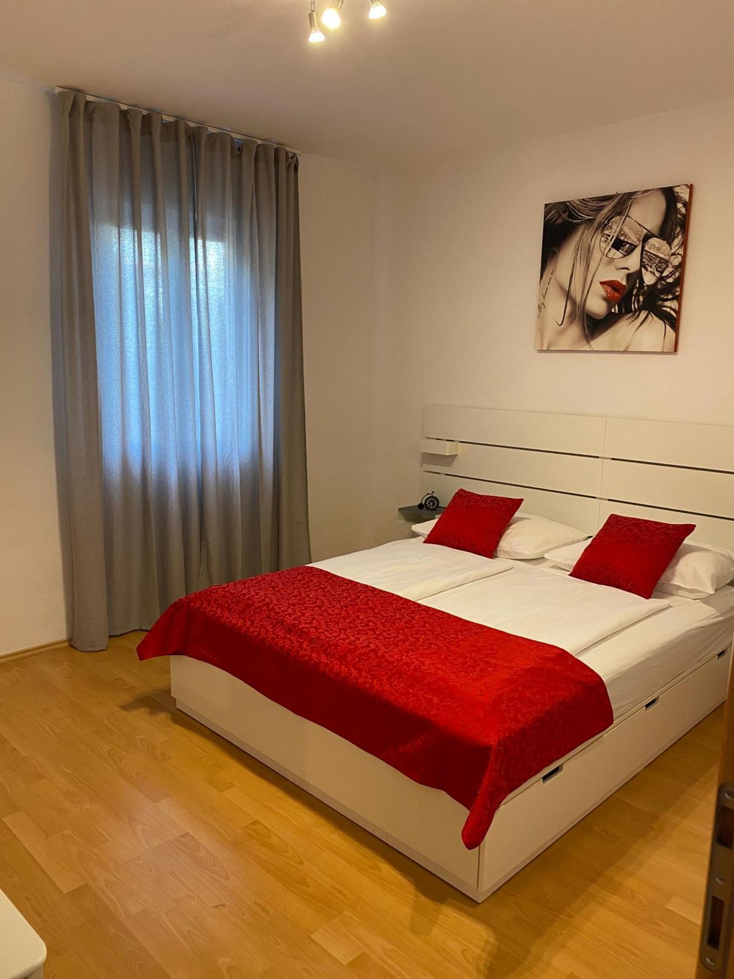 Villa Jasmin Bol Kültér fotó