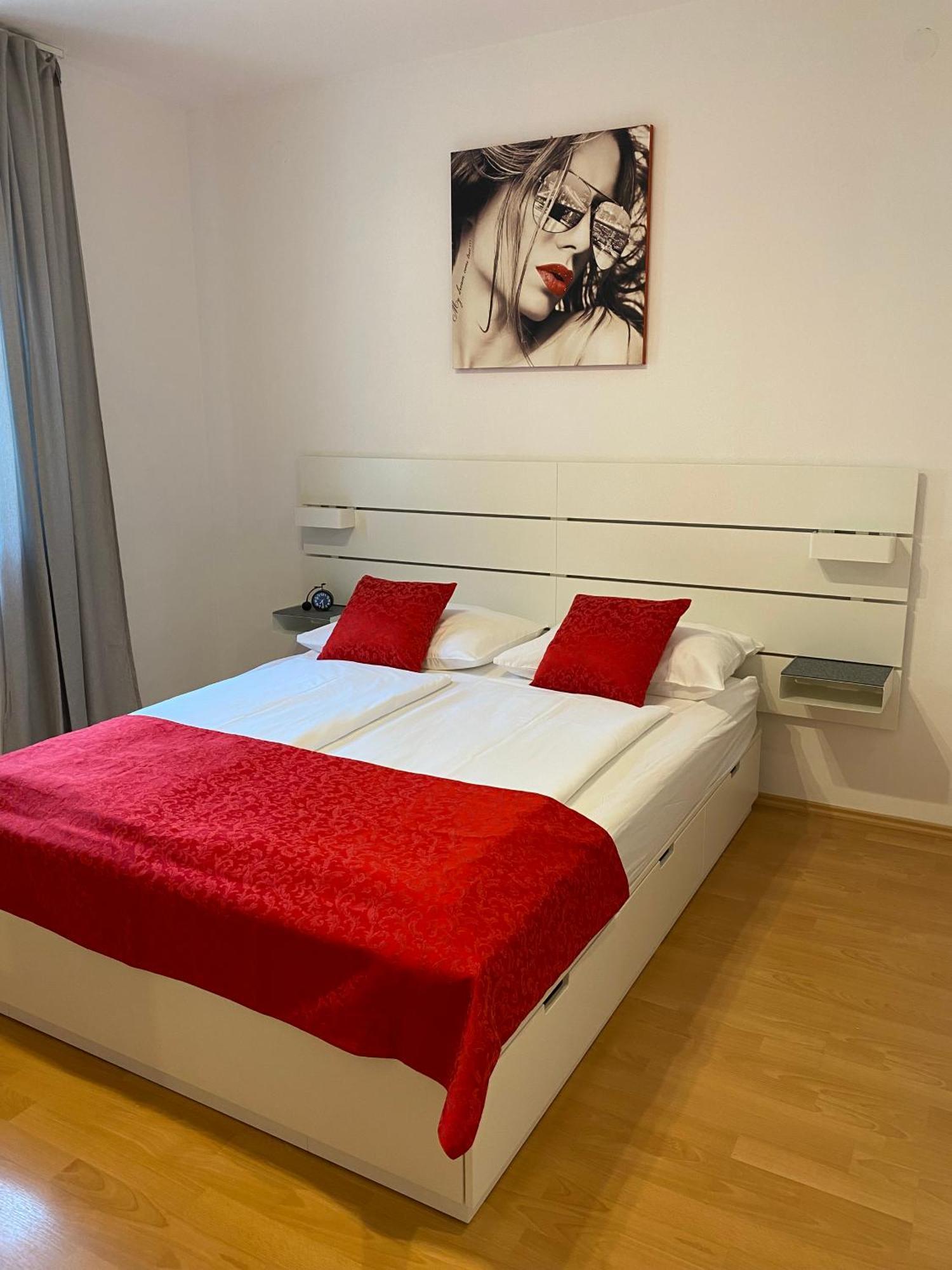 Villa Jasmin Bol Kültér fotó