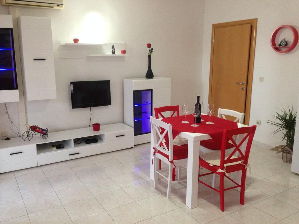 Villa Jasmin Bol Kültér fotó